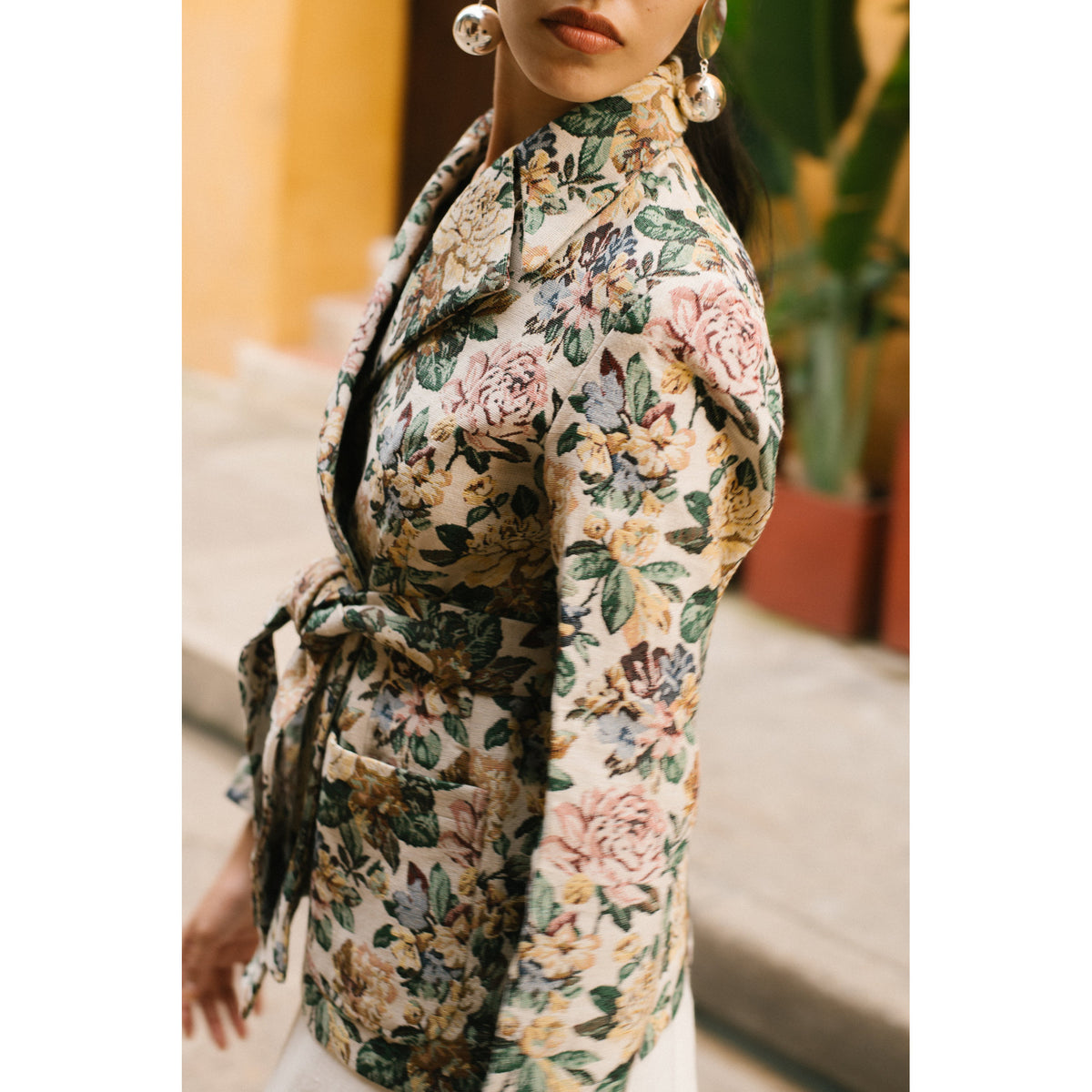 White Floral Jacket - Midspring