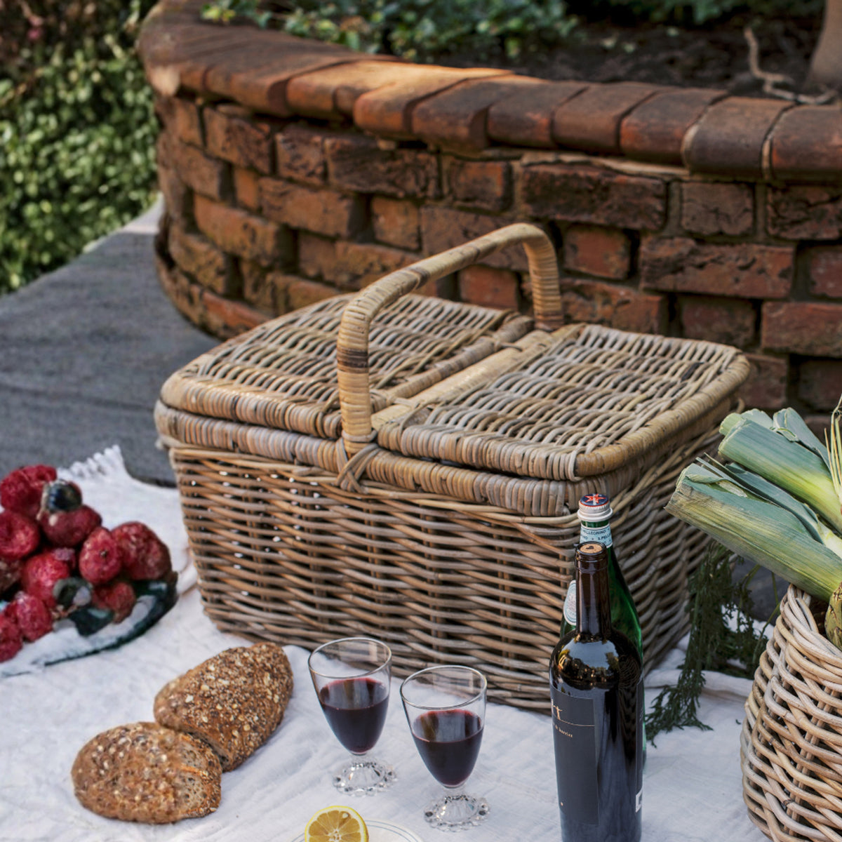 Rattan Picnic Basket - Midspring